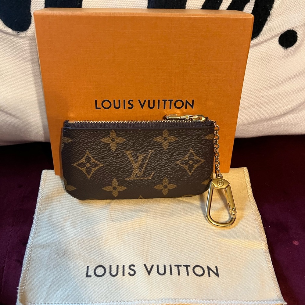 Louis Vuitton cles keychain - Picture 1 of 8
